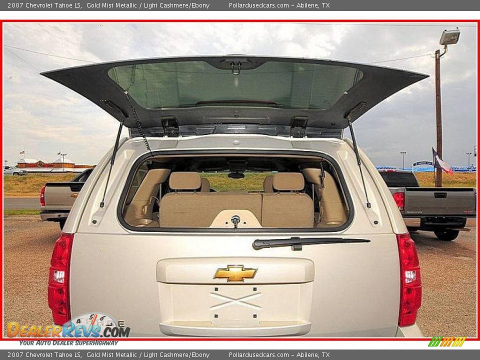 2007 Chevrolet Tahoe LS Gold Mist Metallic / Light Cashmere/Ebony Photo #20