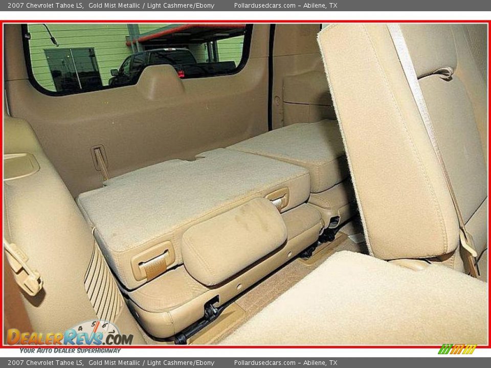 2007 Chevrolet Tahoe LS Gold Mist Metallic / Light Cashmere/Ebony Photo #22