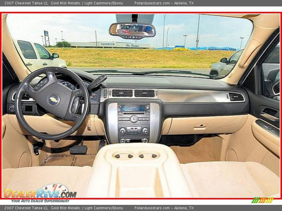 2007 Chevrolet Tahoe LS Gold Mist Metallic / Light Cashmere/Ebony Photo #28