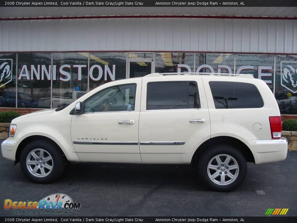 2008 Chrysler Aspen Limited Cool Vanilla / Dark Slate Gray/Light Slate Gray Photo #1