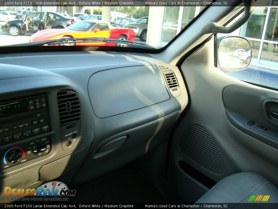 2000 Ford F150 Lariat Extended Cab 4x4 Oxford White / Medium Graphite Photo #15