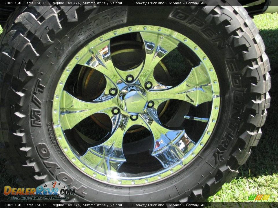 2005 GMC Sierra 1500 SLE Regular Cab 4x4 Summit White / Neutral Photo #17