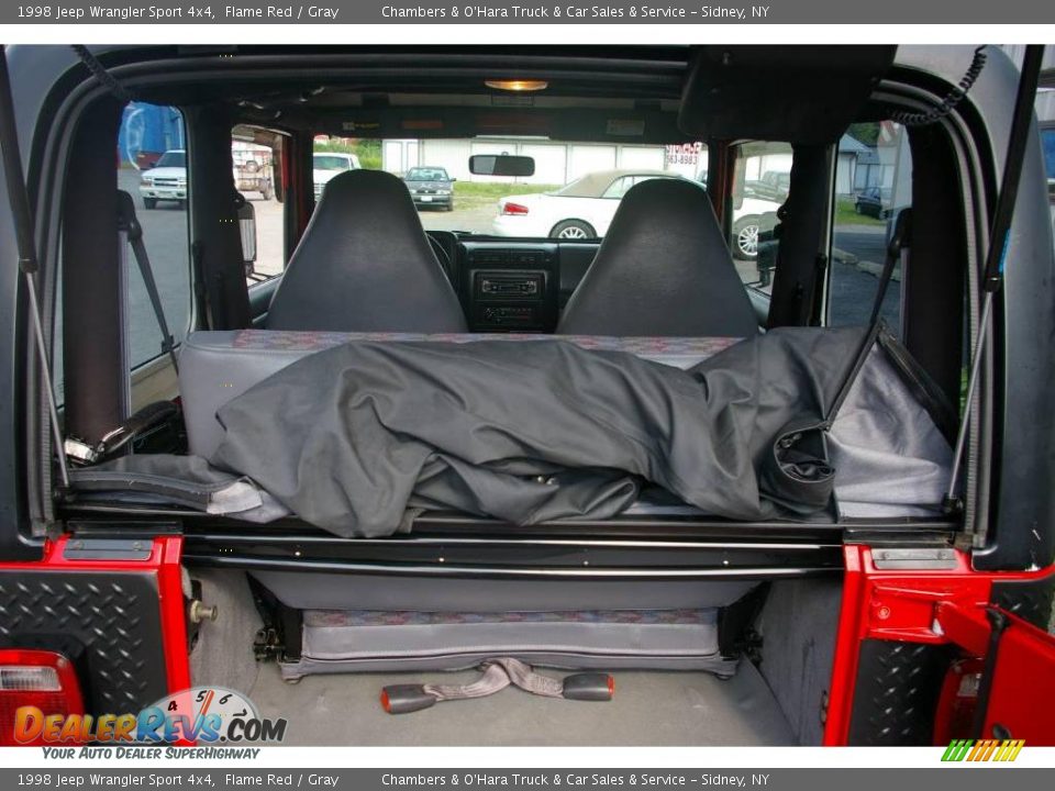 1998 Jeep Wrangler Sport 4x4 Flame Red / Gray Photo #9