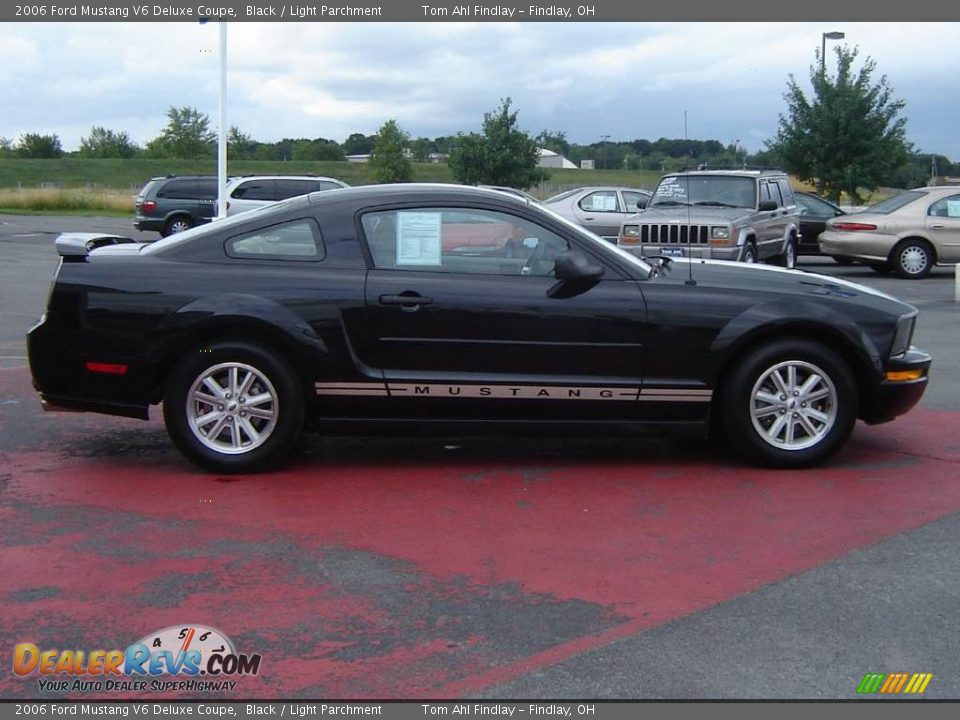 2006 Ford Mustang V6 Deluxe Coupe Black / Light Parchment Photo #6