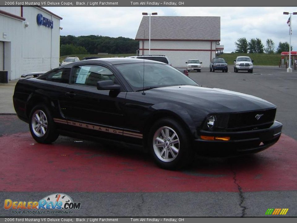 2006 Ford Mustang V6 Deluxe Coupe Black / Light Parchment Photo #7