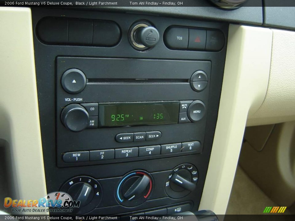 2006 Ford Mustang V6 Deluxe Coupe Black / Light Parchment Photo #15