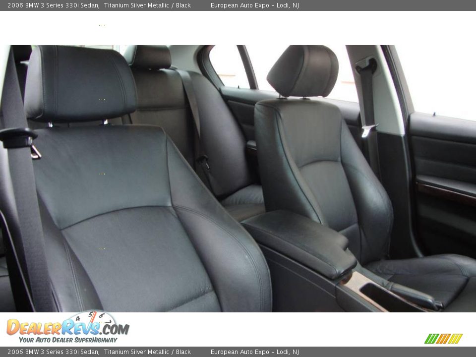 2006 BMW 3 Series 330i Sedan Titanium Silver Metallic / Black Photo #15