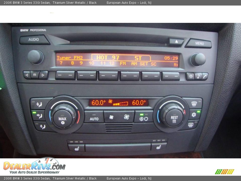 2006 BMW 3 Series 330i Sedan Titanium Silver Metallic / Black Photo #20