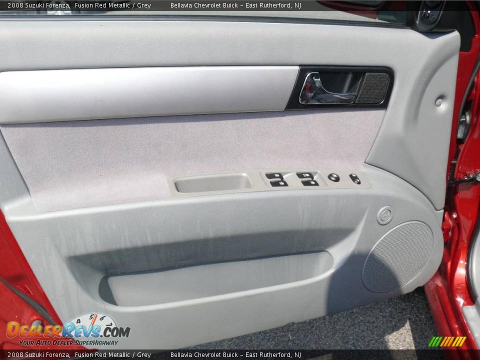 2008 Suzuki Forenza Fusion Red Metallic / Grey Photo #6