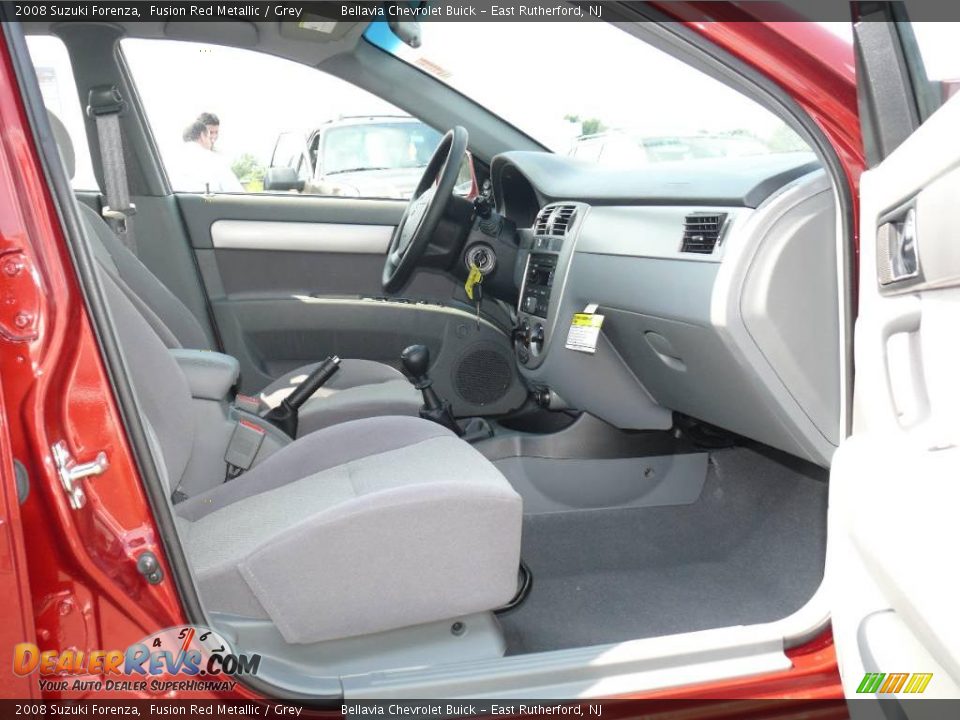 2008 Suzuki Forenza Fusion Red Metallic / Grey Photo #8