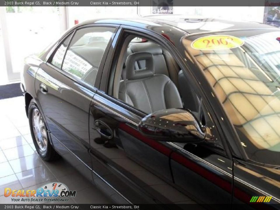 2003 Buick Regal GS Black / Medium Gray Photo #11