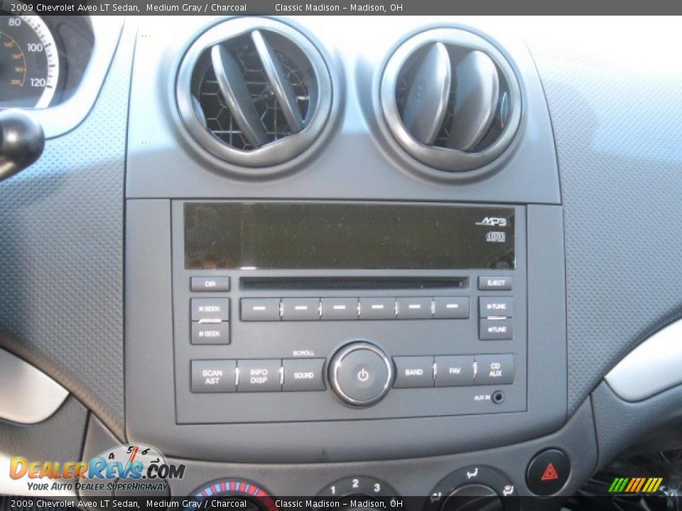 2009 Chevrolet Aveo LT Sedan Medium Gray / Charcoal Photo #5