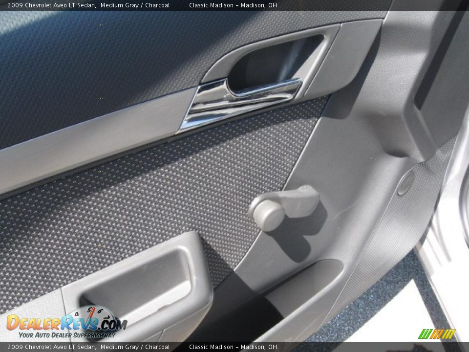 2009 Chevrolet Aveo LT Sedan Medium Gray / Charcoal Photo #7