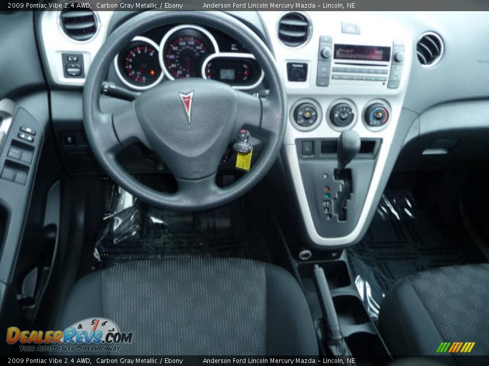 2009 Pontiac Vibe 2.4 AWD Carbon Gray Metallic / Ebony Photo #5