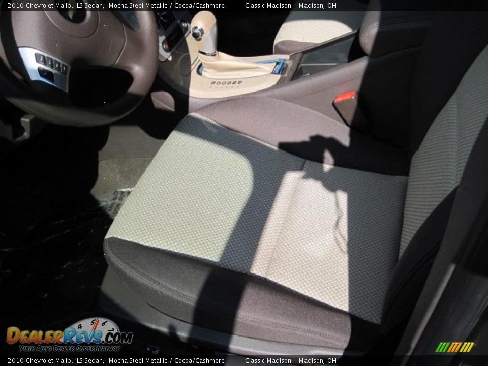 2010 Chevrolet Malibu LS Sedan Mocha Steel Metallic / Cocoa/Cashmere Photo #5