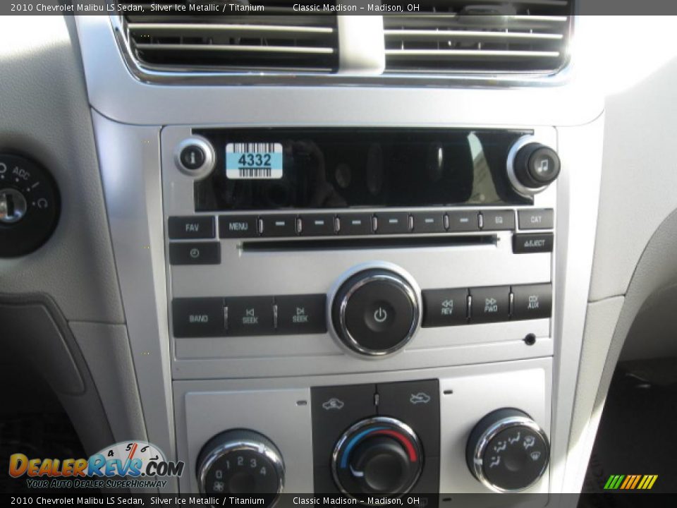 2010 Chevrolet Malibu LS Sedan Silver Ice Metallic / Titanium Photo #6