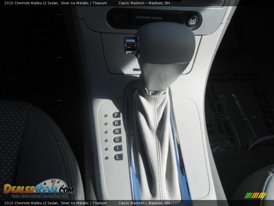 2010 Chevrolet Malibu LS Sedan Silver Ice Metallic / Titanium Photo #7