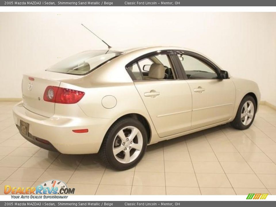 2005 Mazda MAZDA3 i Sedan Shimmering Sand Metallic / Beige Photo #7