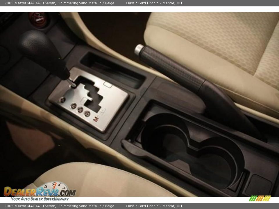 2005 Mazda MAZDA3 i Sedan Shimmering Sand Metallic / Beige Photo #12