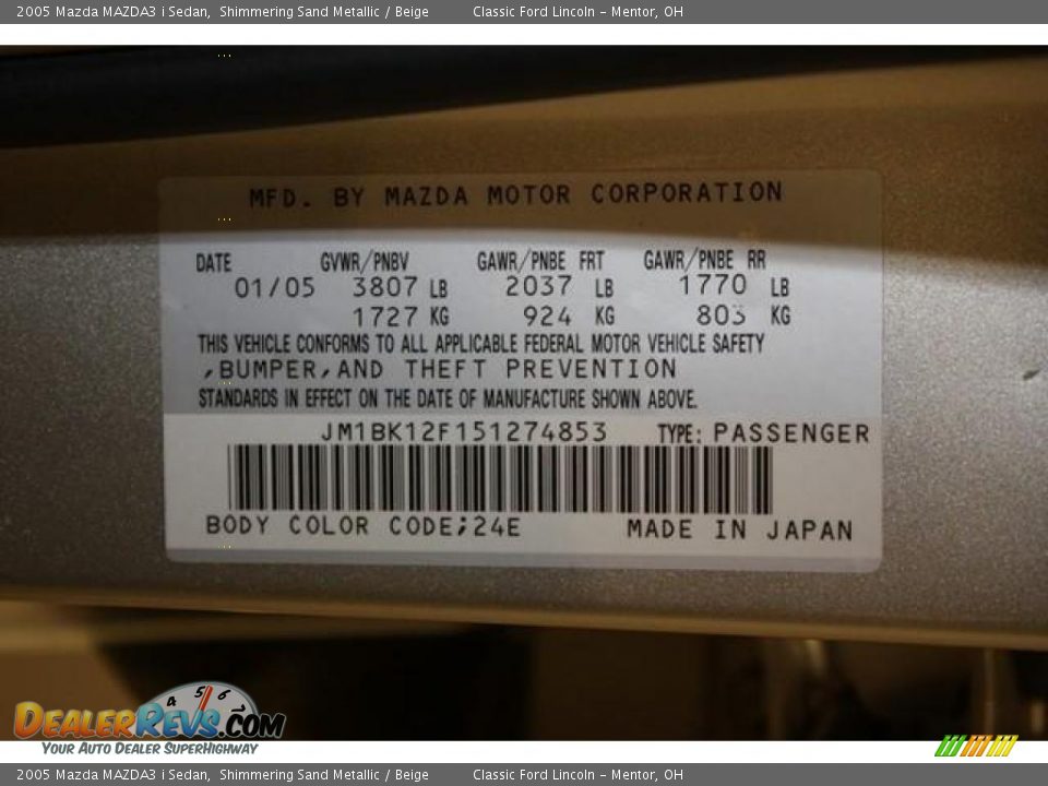 2005 Mazda MAZDA3 i Sedan Shimmering Sand Metallic / Beige Photo #20