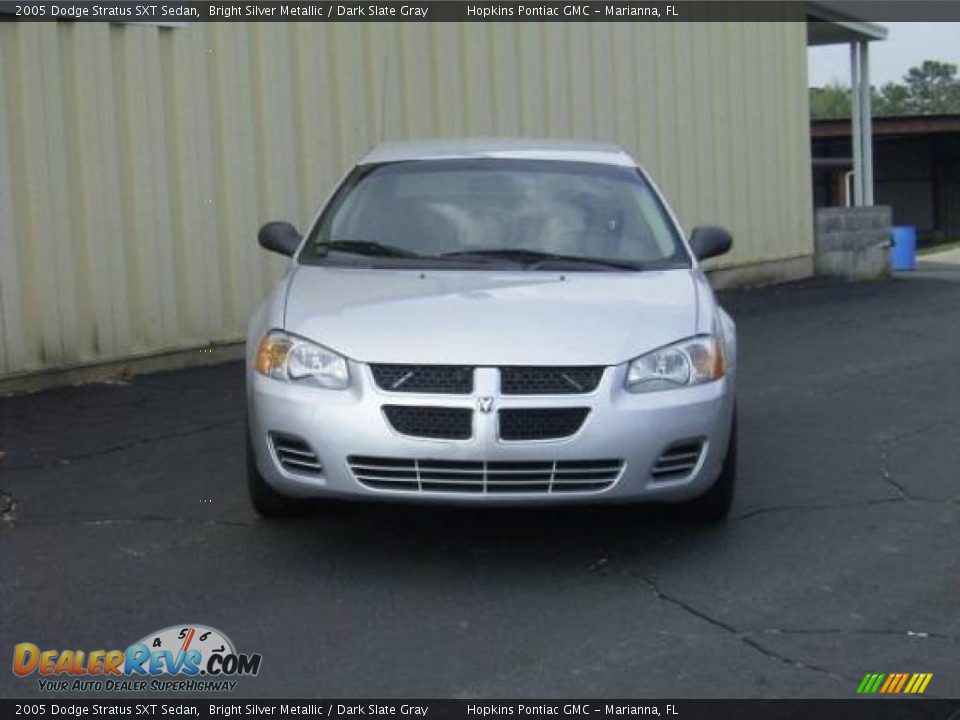 2005 Dodge Stratus SXT Sedan Bright Silver Metallic / Dark Slate Gray Photo #2