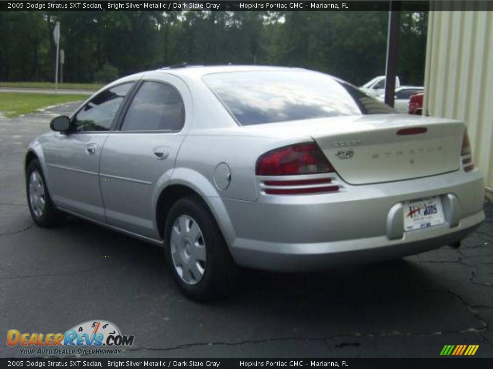 2005 Dodge Stratus SXT Sedan Bright Silver Metallic / Dark Slate Gray Photo #5