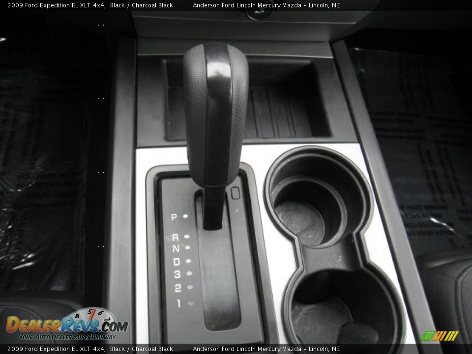 2009 Ford Expedition EL XLT 4x4 Black / Charcoal Black Photo #16
