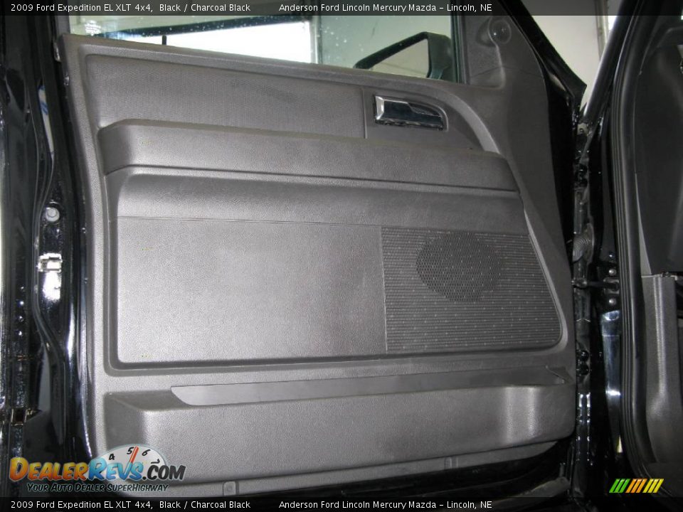 2009 Ford Expedition EL XLT 4x4 Black / Charcoal Black Photo #36