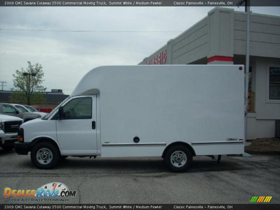 2009 GMC Savana Cutaway 3500 Commercial Moving Truck Summit White / Medium Pewter Photo #1