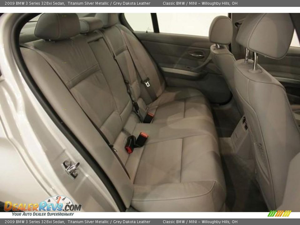 2009 BMW 3 Series 328xi Sedan Titanium Silver Metallic / Grey Dakota Leather Photo #20