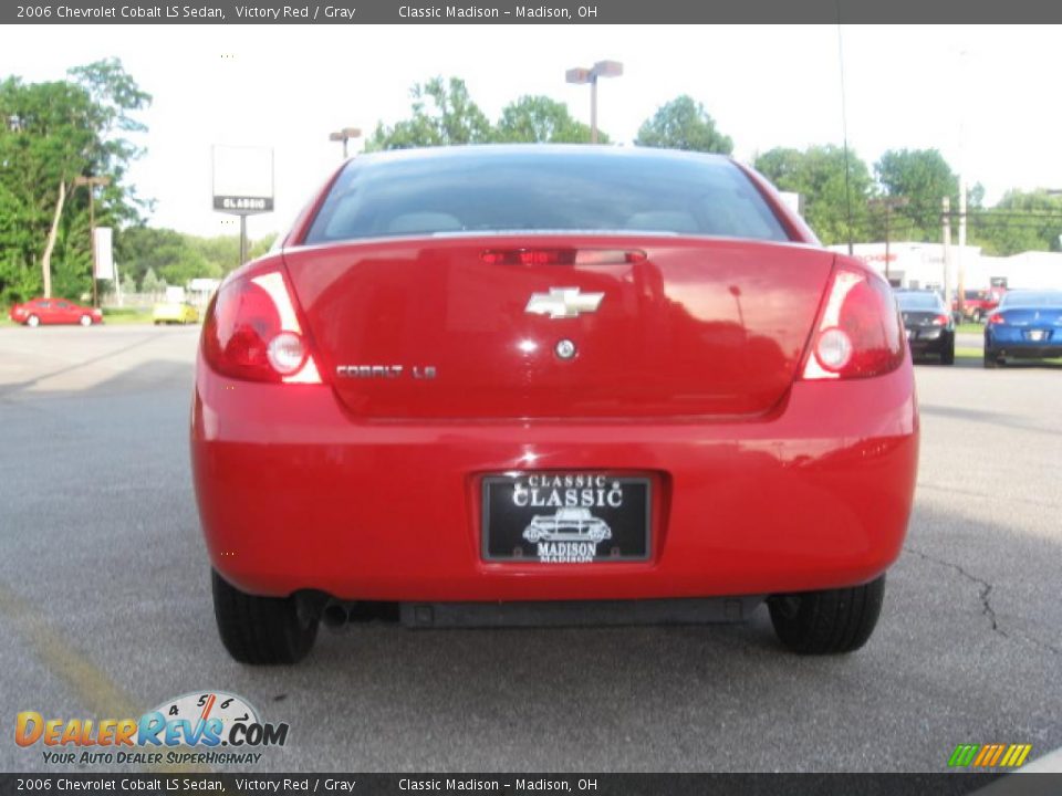 2006 Chevrolet Cobalt LS Sedan Victory Red / Gray Photo #4