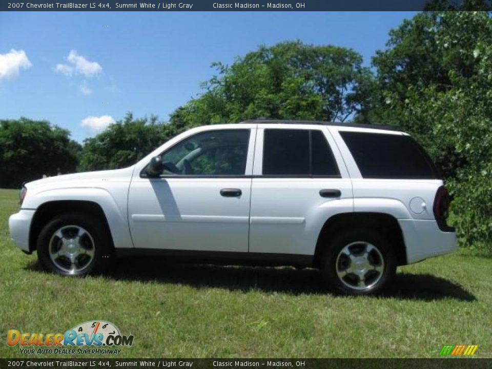 2007 Chevrolet TrailBlazer LS 4x4 Summit White / Light Gray Photo #6