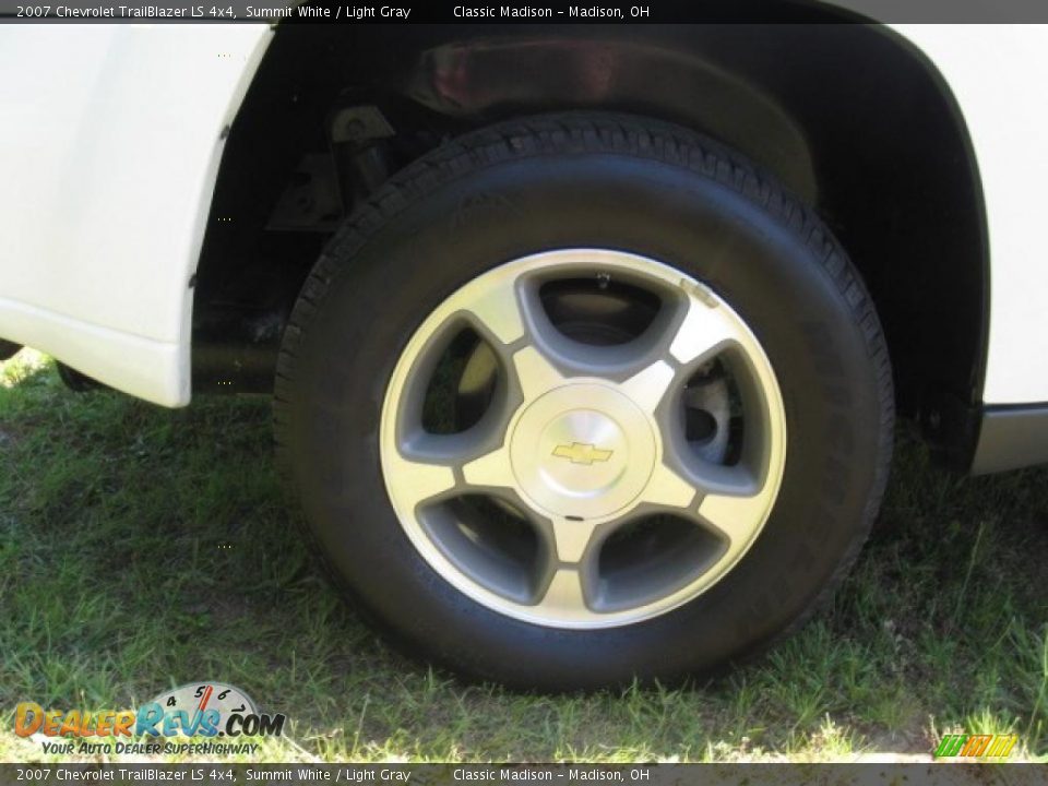2007 Chevrolet TrailBlazer LS 4x4 Summit White / Light Gray Photo #9