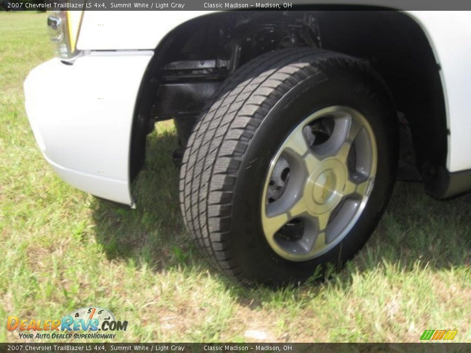 2007 Chevrolet TrailBlazer LS 4x4 Summit White / Light Gray Photo #11