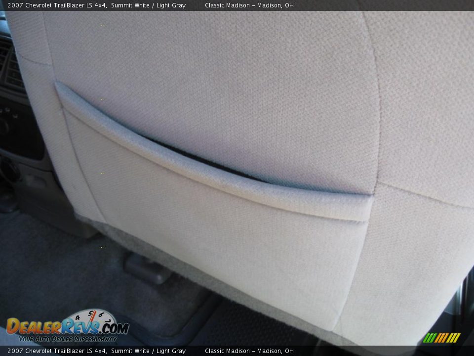 2007 Chevrolet TrailBlazer LS 4x4 Summit White / Light Gray Photo #19
