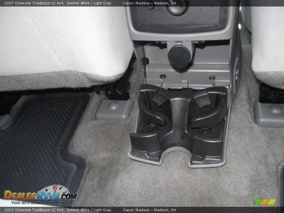 2007 Chevrolet TrailBlazer LS 4x4 Summit White / Light Gray Photo #21