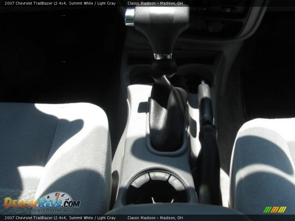 2007 Chevrolet TrailBlazer LS 4x4 Summit White / Light Gray Photo #26