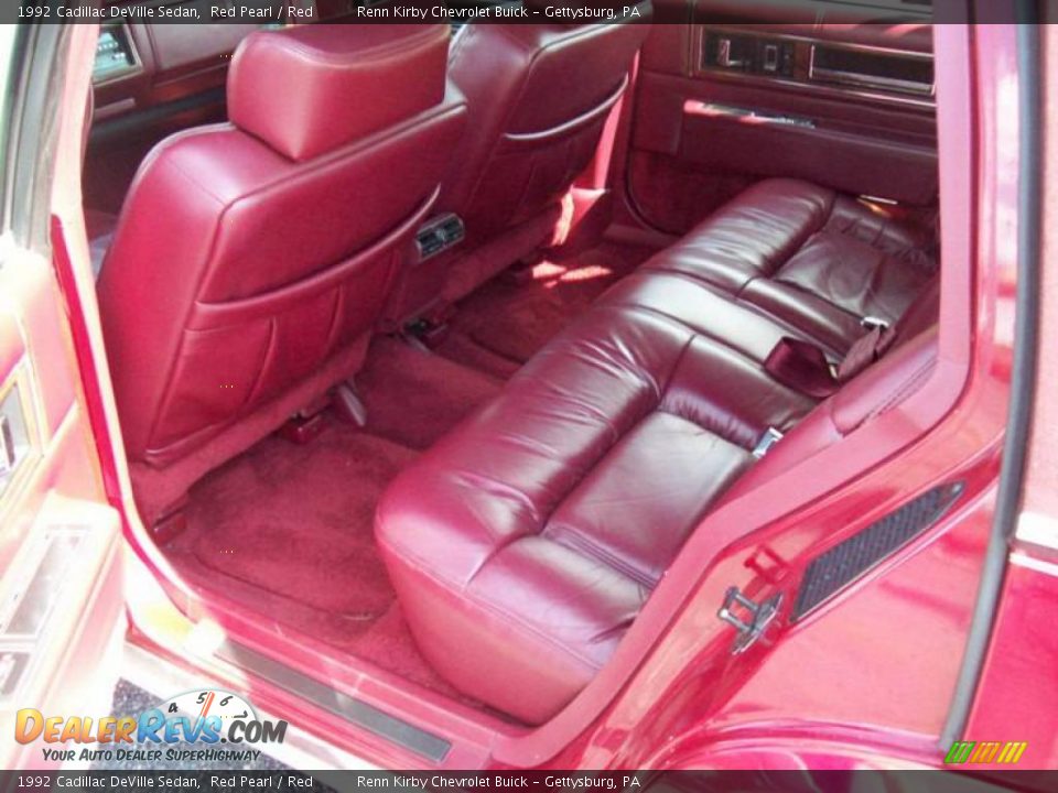 1992 Cadillac DeVille Sedan Red Pearl / Red Photo #23