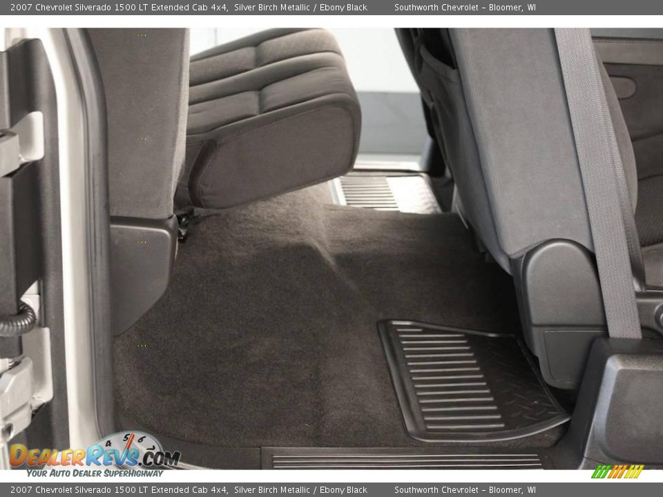 2007 Chevrolet Silverado 1500 LT Extended Cab 4x4 Silver Birch Metallic / Ebony Black Photo #5