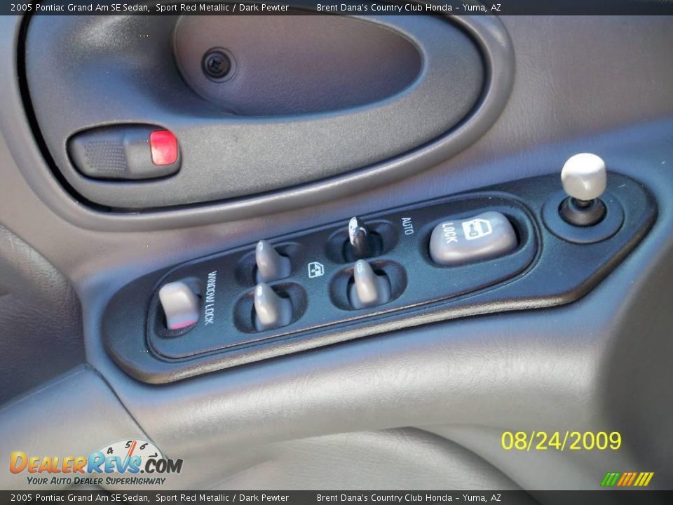 2005 Pontiac Grand Am SE Sedan Sport Red Metallic / Dark Pewter Photo #12