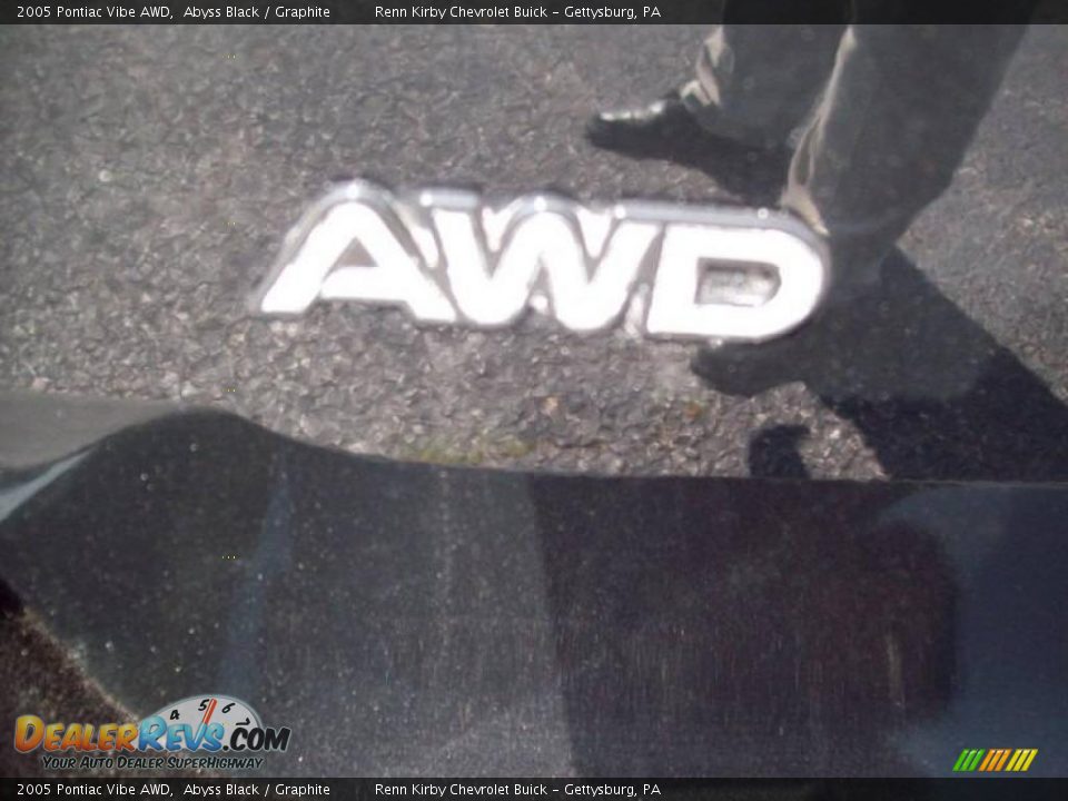 2005 Pontiac Vibe AWD Abyss Black / Graphite Photo #8