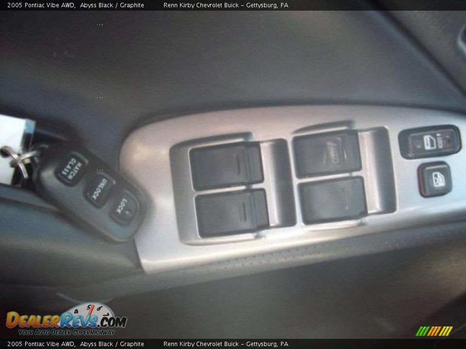 2005 Pontiac Vibe AWD Abyss Black / Graphite Photo #16