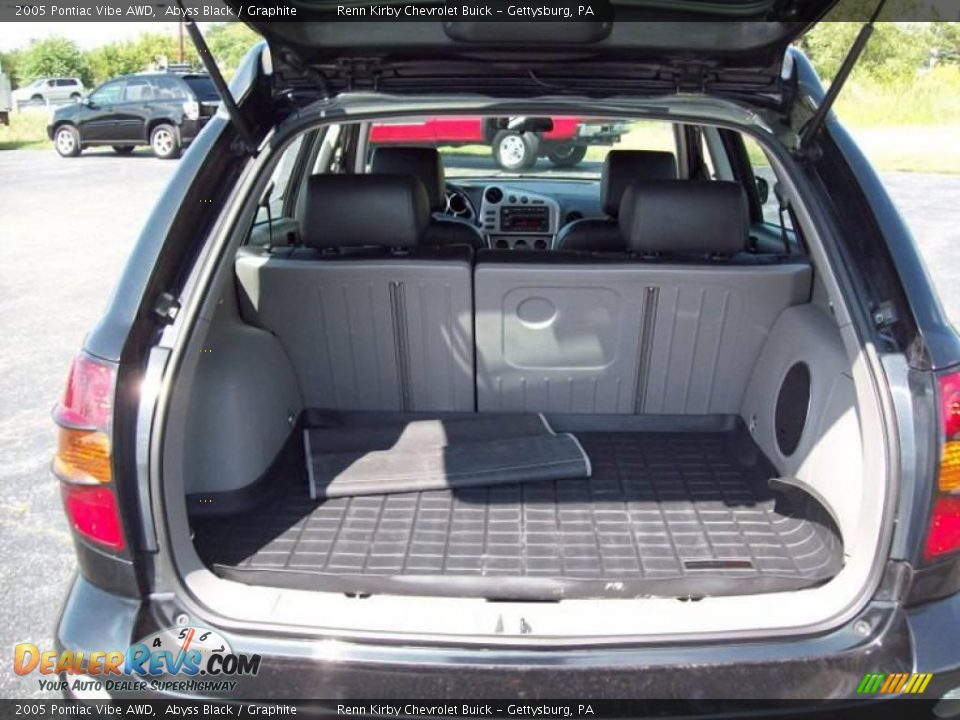 2005 Pontiac Vibe AWD Abyss Black / Graphite Photo #27