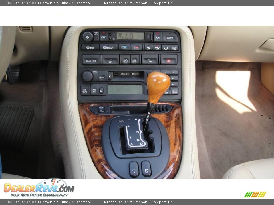 2002 Jaguar XK XK8 Convertible Black / Cashmere Photo #27