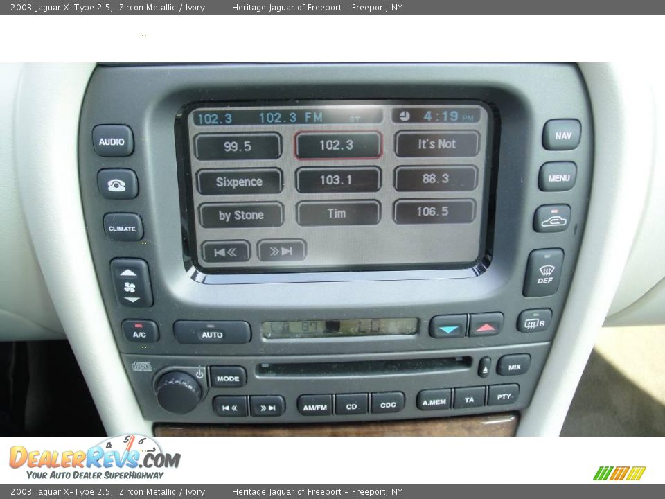 2003 Jaguar X-Type 2.5 Zircon Metallic / Ivory Photo #28