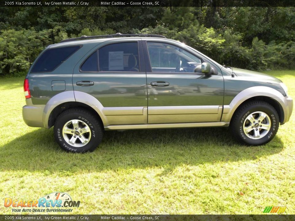 2005 Kia Sorento LX Ivy Green Metallic / Gray Photo #13