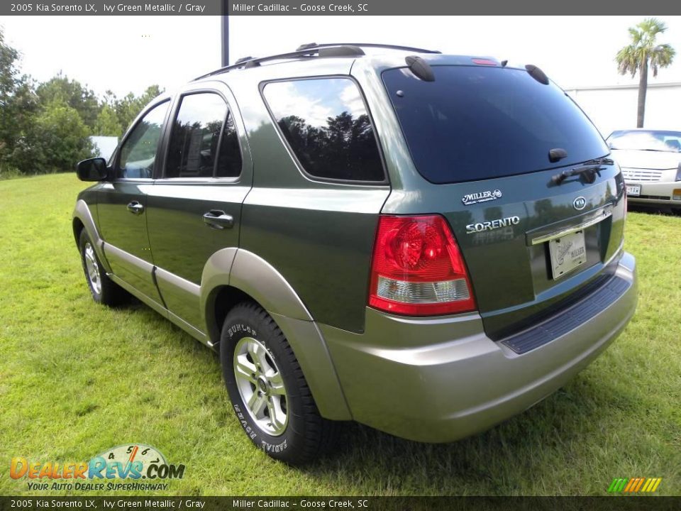 2005 Kia Sorento LX Ivy Green Metallic / Gray Photo #16