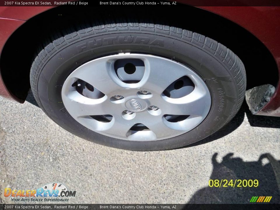 2007 Kia Spectra EX Sedan Radiant Red / Beige Photo #5