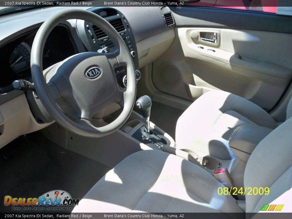 2007 Kia Spectra EX Sedan Radiant Red / Beige Photo #7