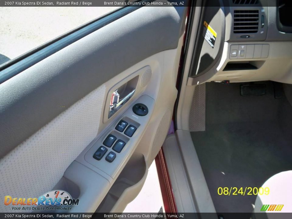 2007 Kia Spectra EX Sedan Radiant Red / Beige Photo #11